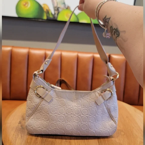 VINTAGE Salvatore Ferragamo Gancini shoulder bag pink/ beige Y2K - Picture 9 of 12